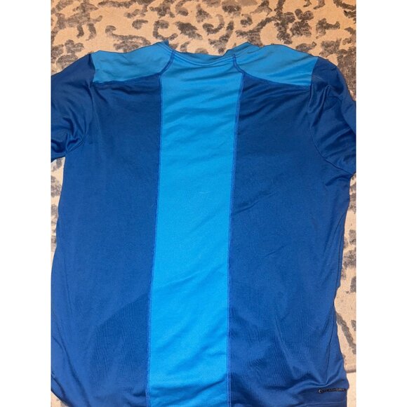 The Northface men’s medium flash dry shirts - Picture 5 of 6